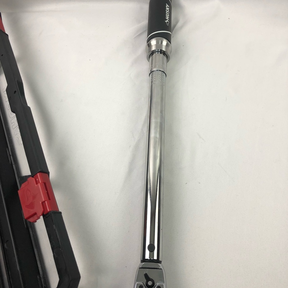 Torque Wrench With Storage Case. - image 8
